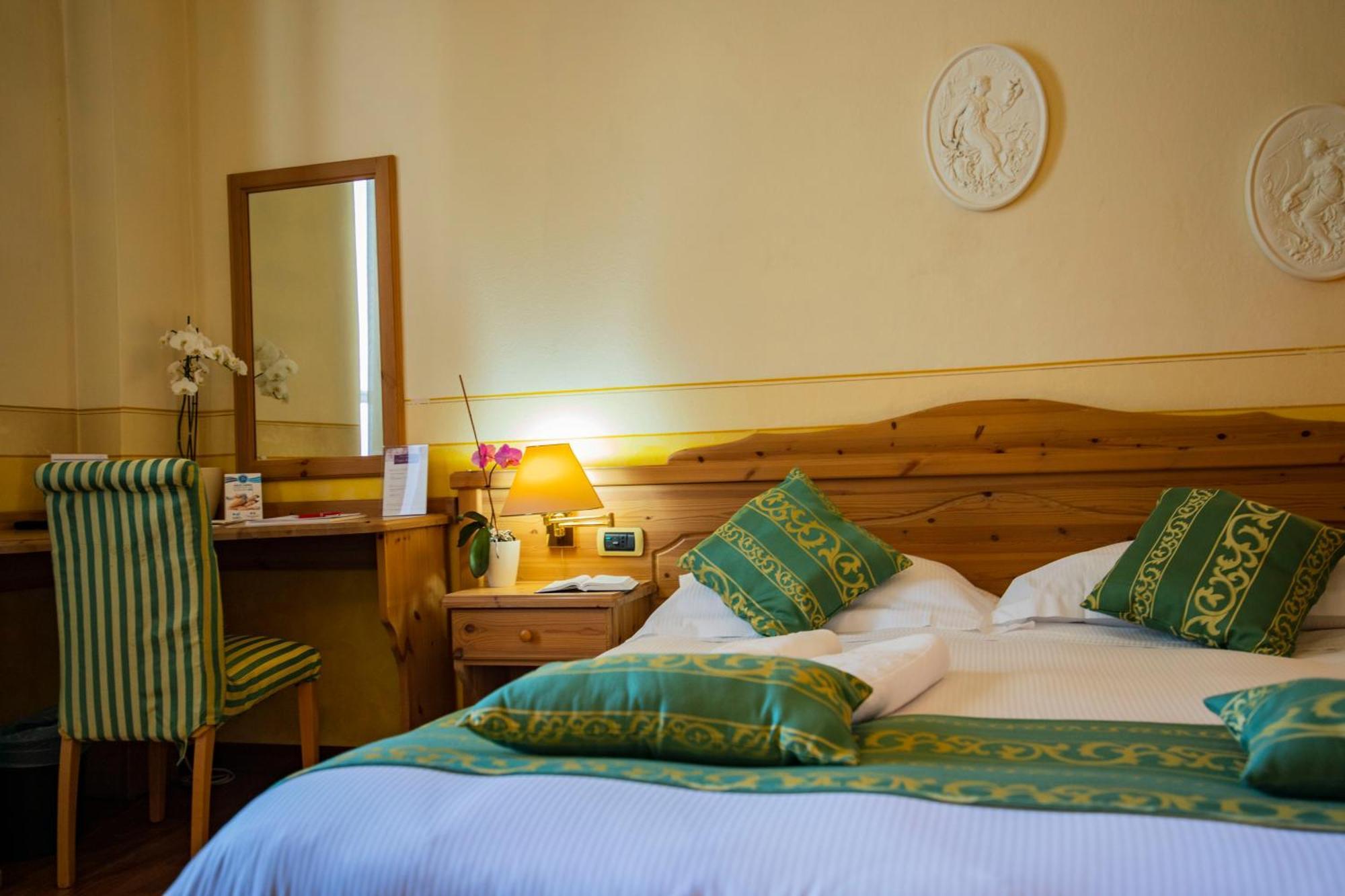 Hotel Villa Imperina Agordo Rum bild